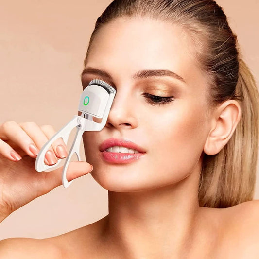 Recourbe-Cils Chauffant – Courbure Longue Durée & Regard Intense